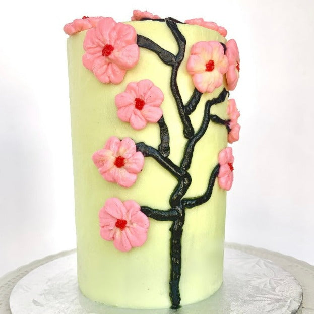 Asian Inspired Cherry Blossom Wedding Cake | Fondant icing t… | Flickr